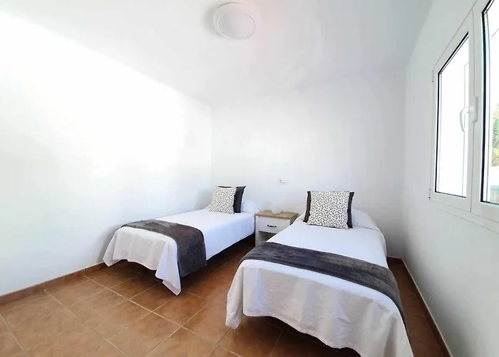 Daire ** Costa Mathilda **