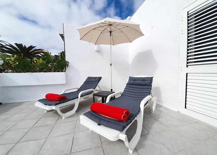 ** Costa Mathilda ** شقة